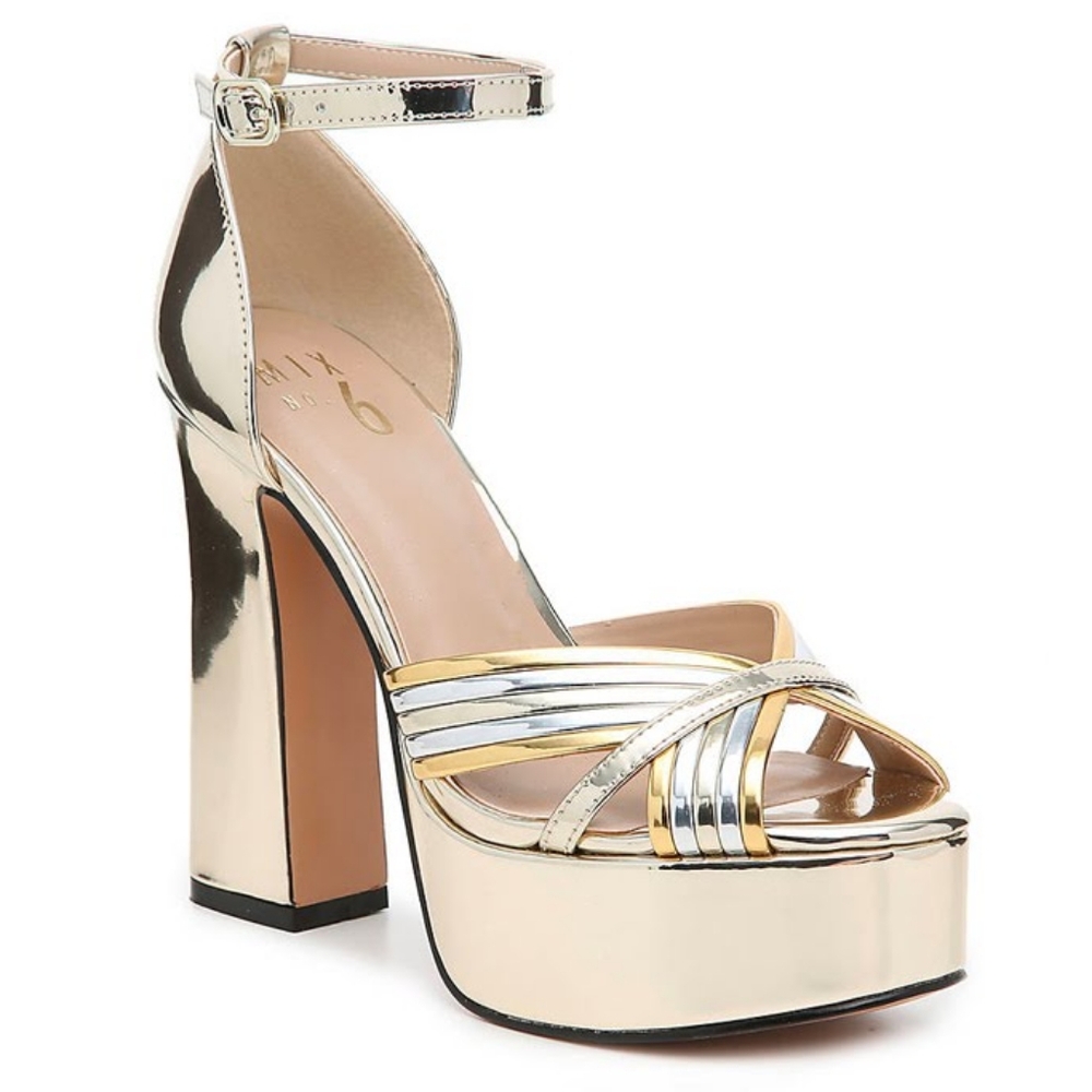 NWOB Mix No 6 gold/silver sandals